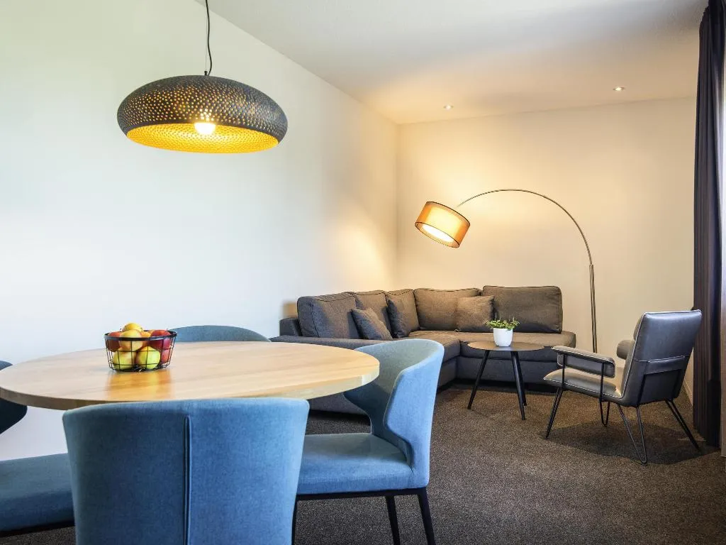APARTMENT ONE BEDROOM Room, Aparthotel Adagio Amsterdam City South, Amsterdam