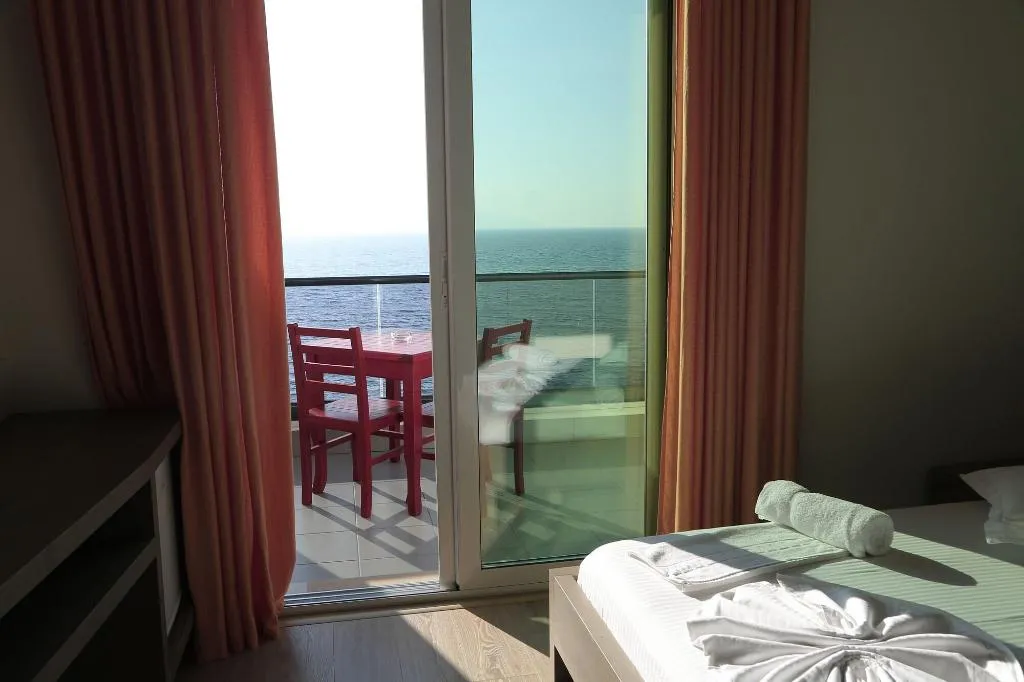 Room, Hotel Picasso, Kavaje