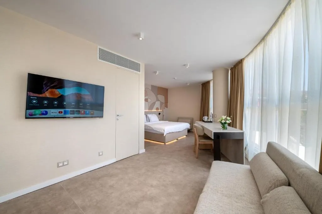 JUNIOR SUITE SEA VIEW Room, Hotel Zenith, Bourgas