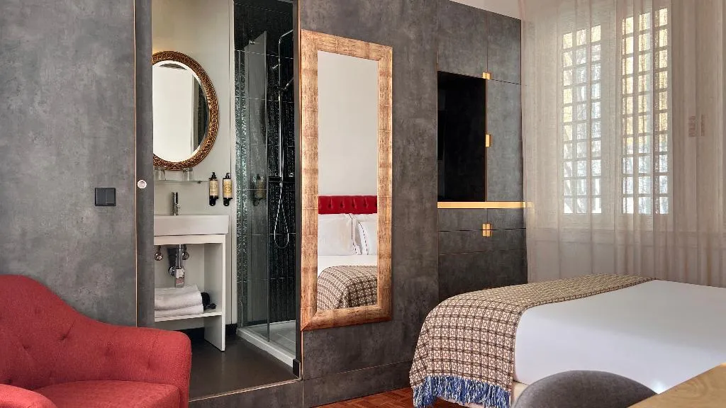 Double or Twin ONE BEDROOM ONE BATHROOM Room, Monte Belvedere Hotel By Shiadu, Lisbon