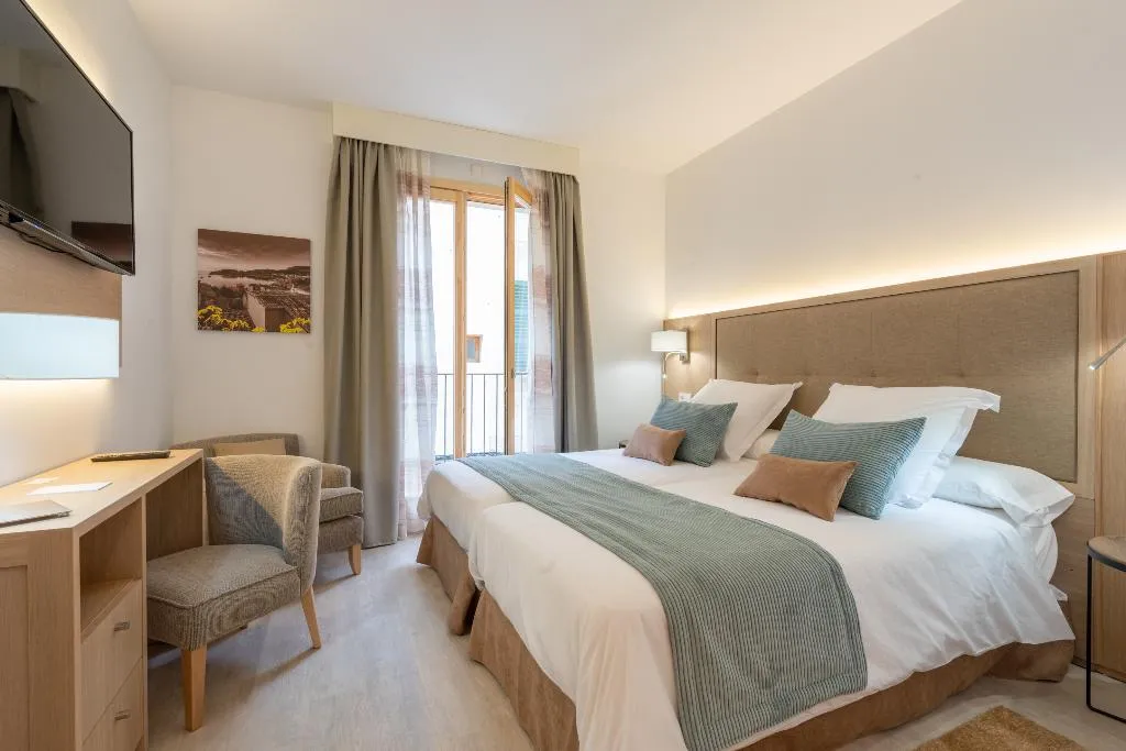 Double or Twin STANDARD Room, Soller Plaza, Majorca