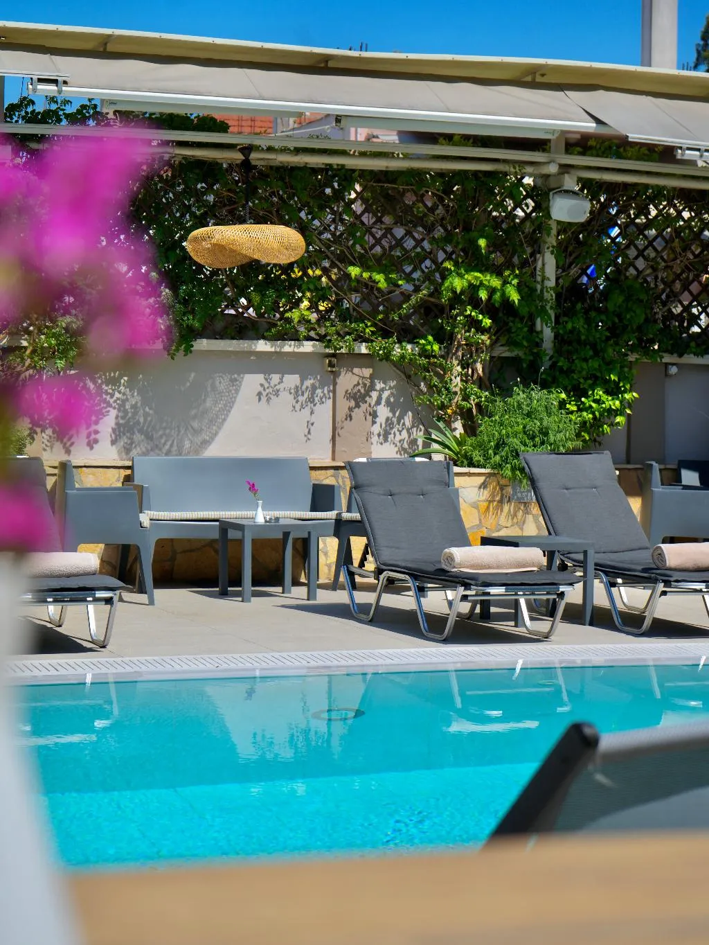 Pool, Telesilla, Corfu