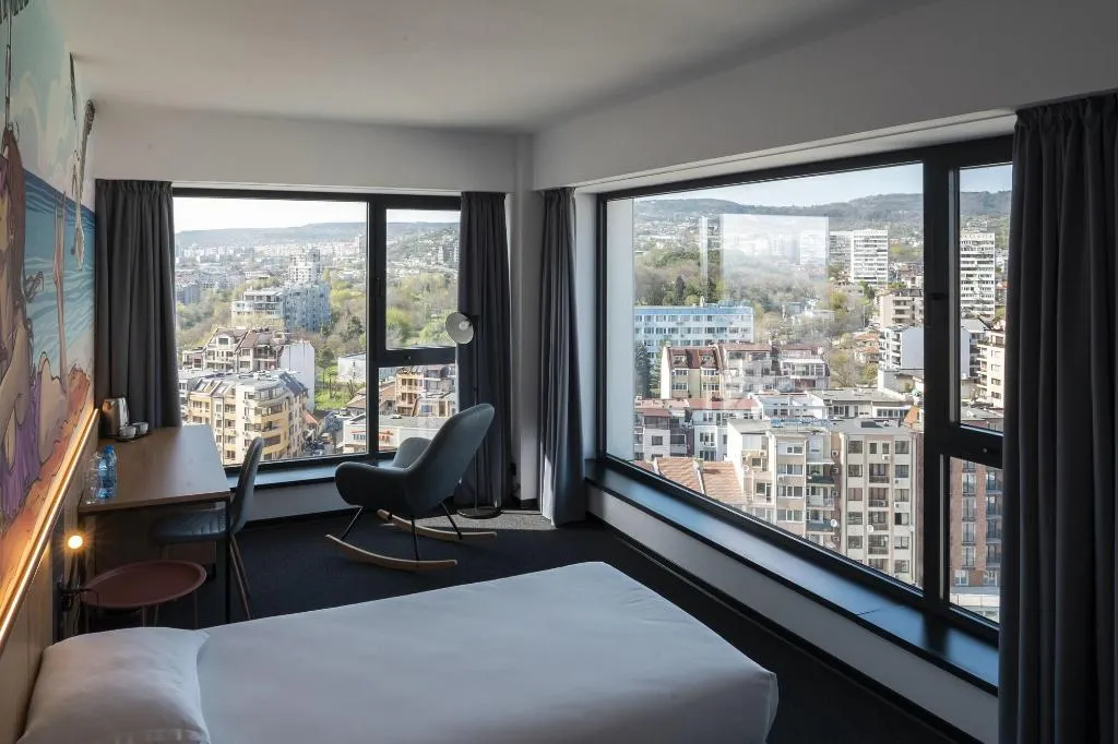 Room, Campus 90, Varna