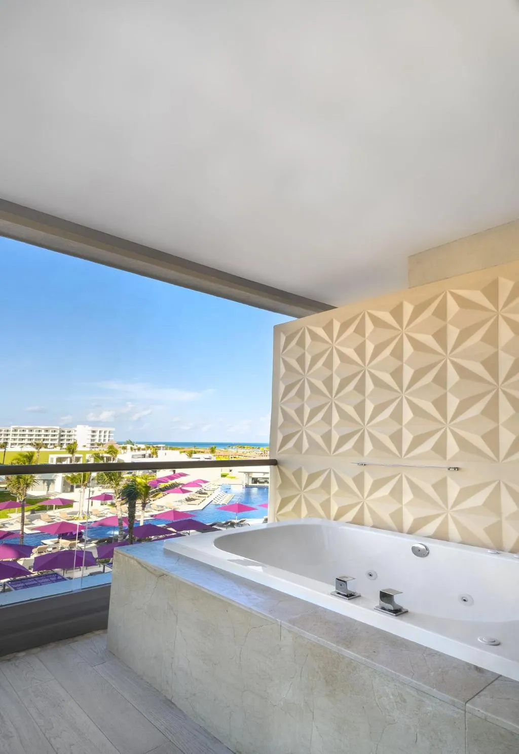 Terrace, Planet Hollywood Adult Scene - All-Inclusive Resor, Cancun Area