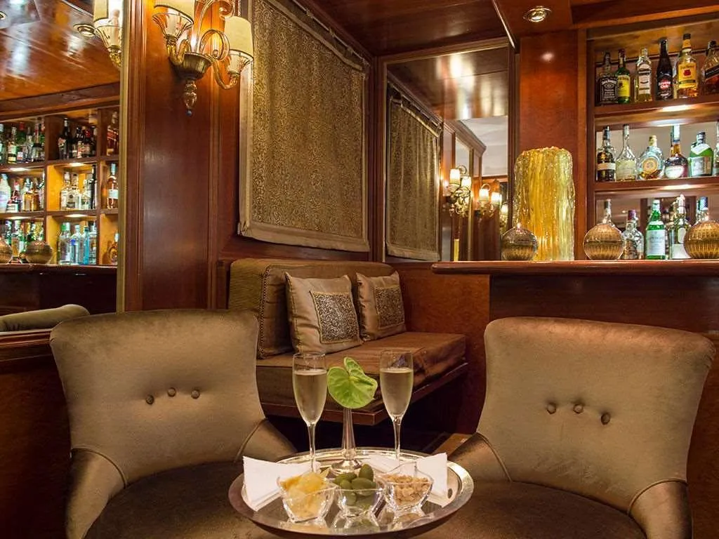 Bar, Concordia, Venice
