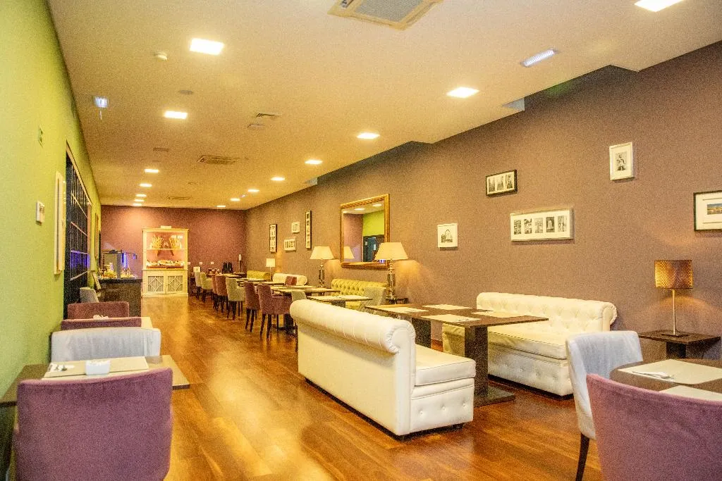 Restaurant, VIP Executive Saldanha, Lisbon