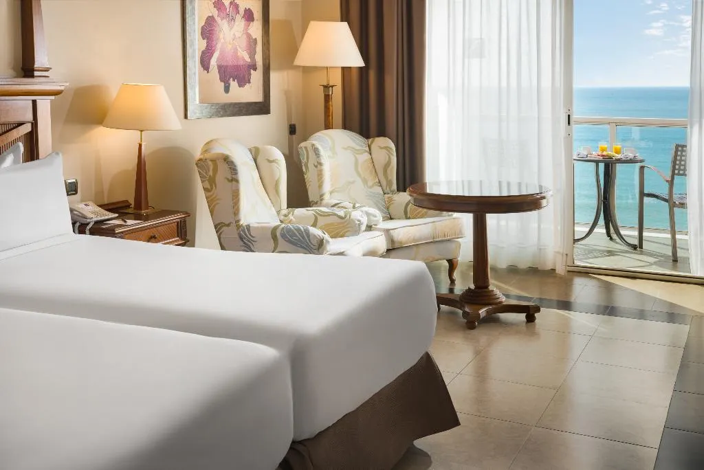 FAMILY ROOM CAPACITY 3 Room, Elba Estepona Gran Hotel & Thalasso Spa, Costa Del Sol