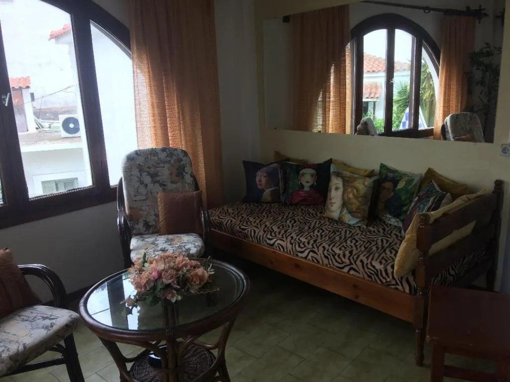 Room, Pettite Morfo, Skiathos