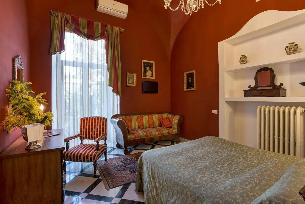 Room, Relais La Rupe, Naples