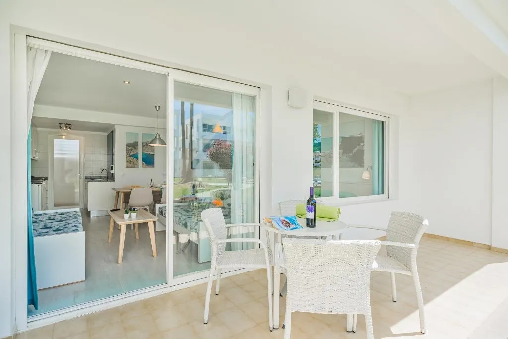 APARTMENT TWO BEDROOMS Room, Habitat, Majorca