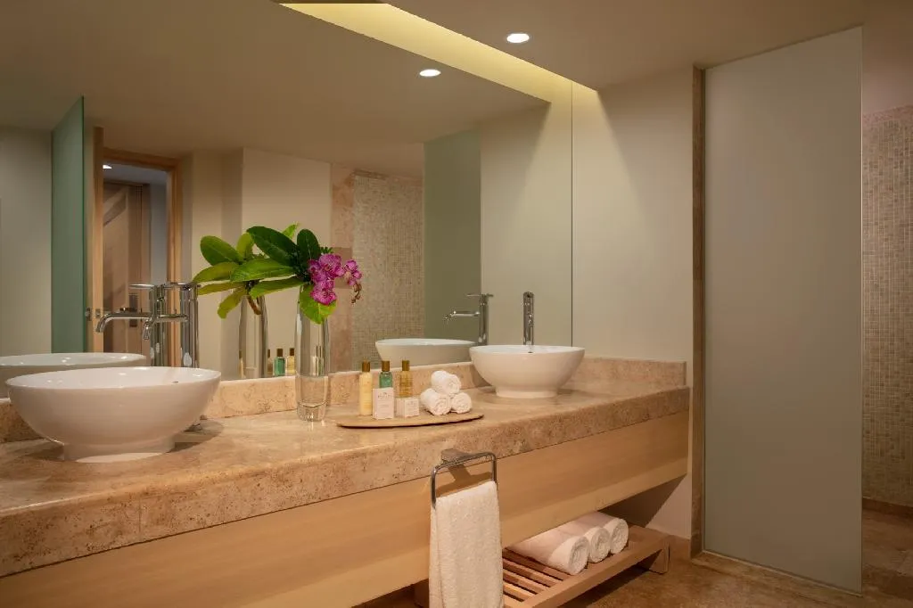 DOUBLE HONEYMOON Room, Dreams Aventuras Riviera Maya All Inclusive, Cancun Area