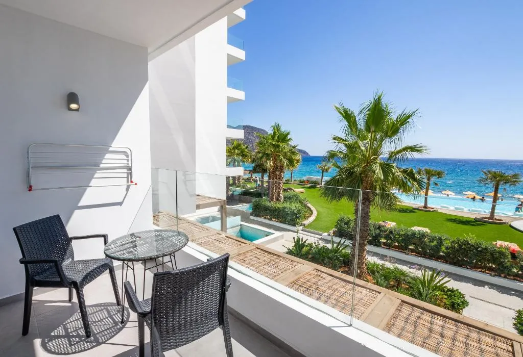 SUITE WITH PRIVATE POOL Room, Konstantinos Palace, Rhodes