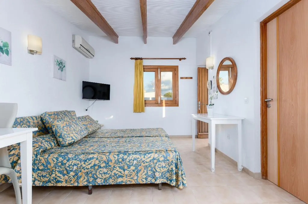 STUDIO STANDARD Room, Yourhouse Venecia, Majorca