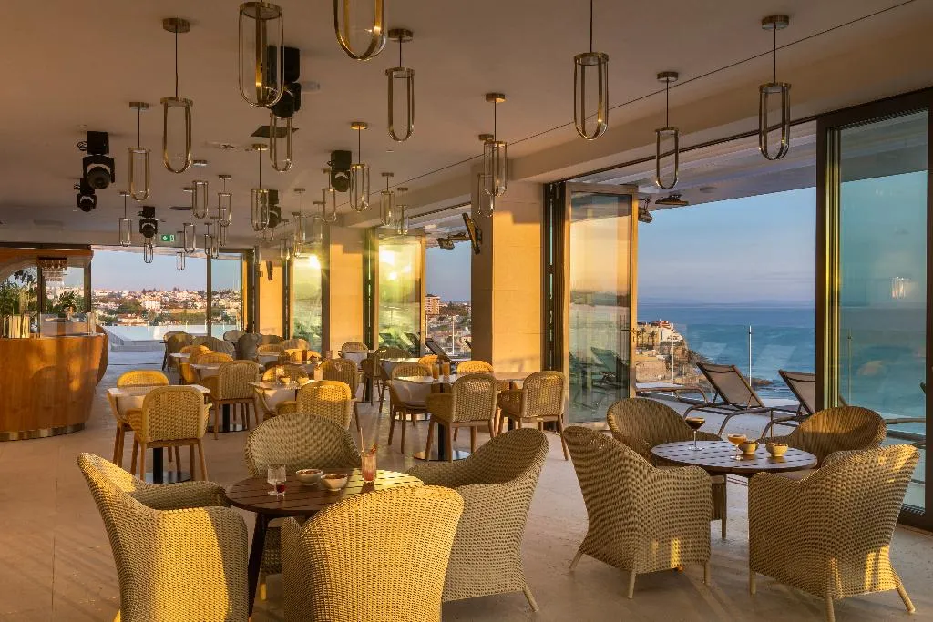 Restaurant, Evolution Cascais-Estoril, Lisbon