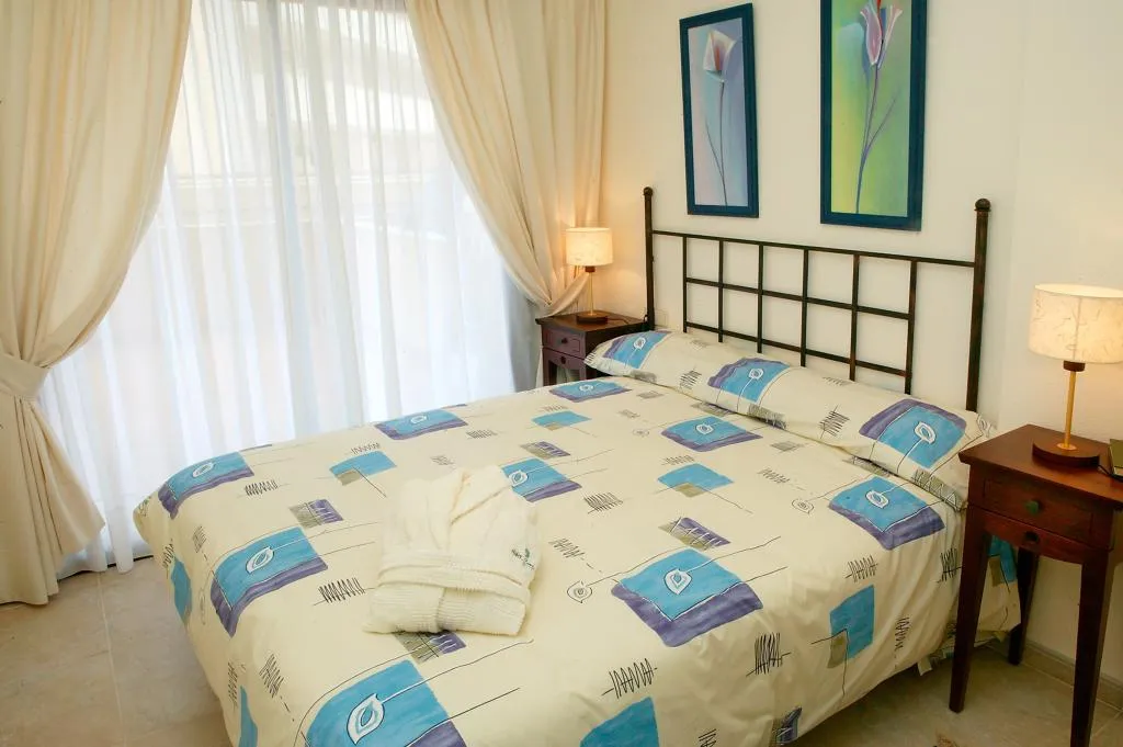 APARTMENT CAPACITY 5 TWO BEDROOMS Room, Albir Confort Estrella Apartamentos, Costa Blanca