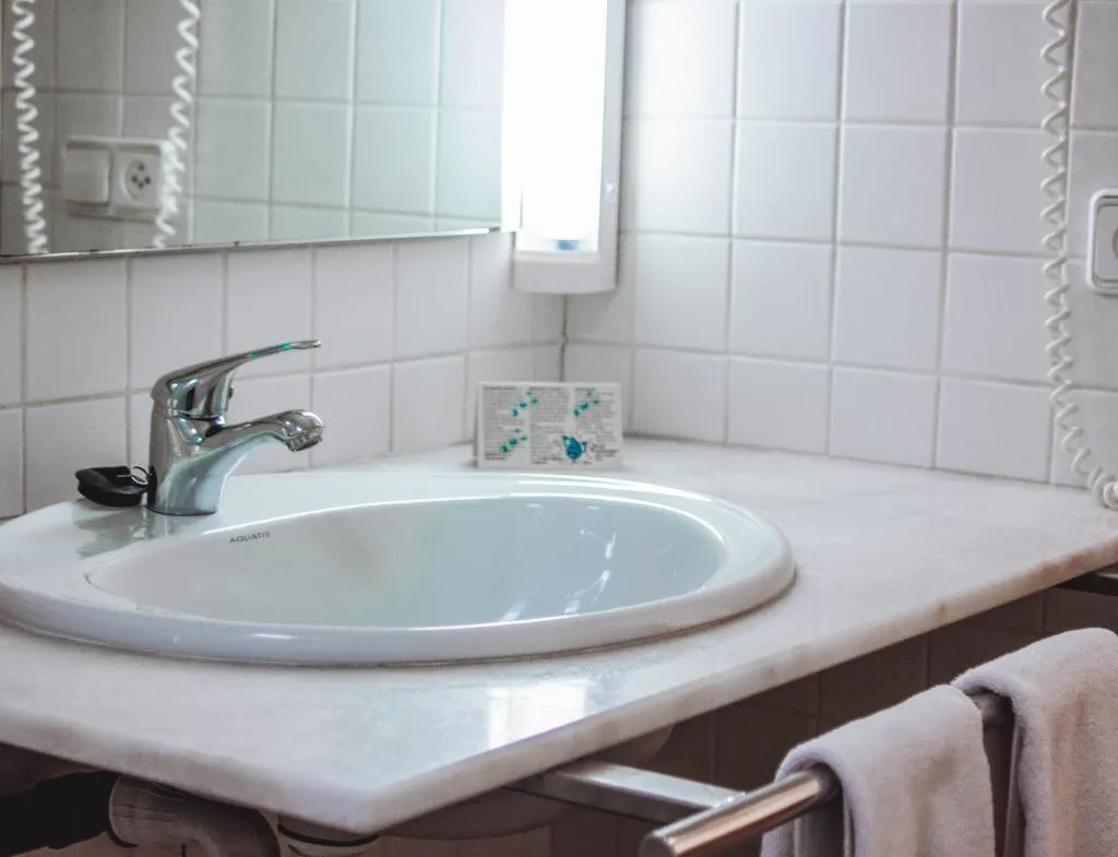 SINGLE WITH BALCONY Room, Ancora, Costa Brava