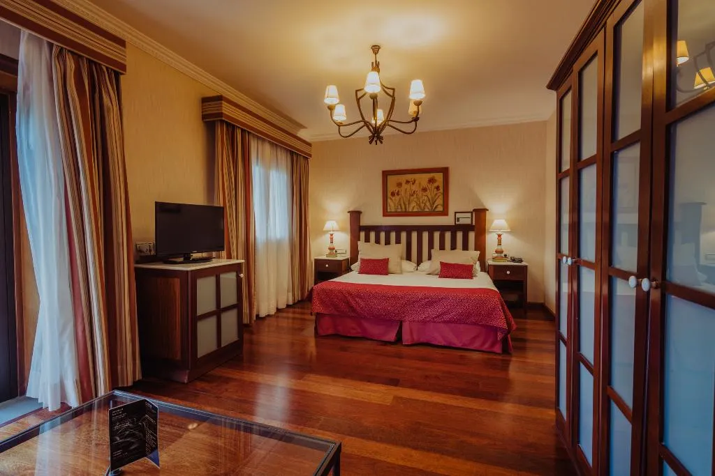 Double or Twin SUPERIOR MOUNTAIN VIEW Room, Spa Villalba, Tenerife