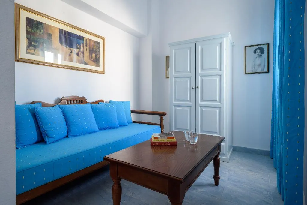 Double or Twin SUPERIOR SEA VIEW Room, Alesahne Beach, Santorini