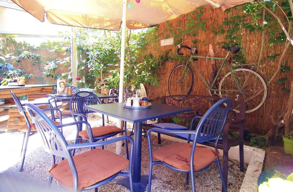 Restaurant, Rent Rooms Thessaloniki, Halkidiki