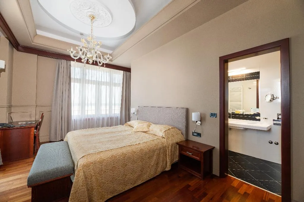 JUNIOR SUITE SEA VIEW WITH TERRACE Room, BO Hotel Palazzo, Istria