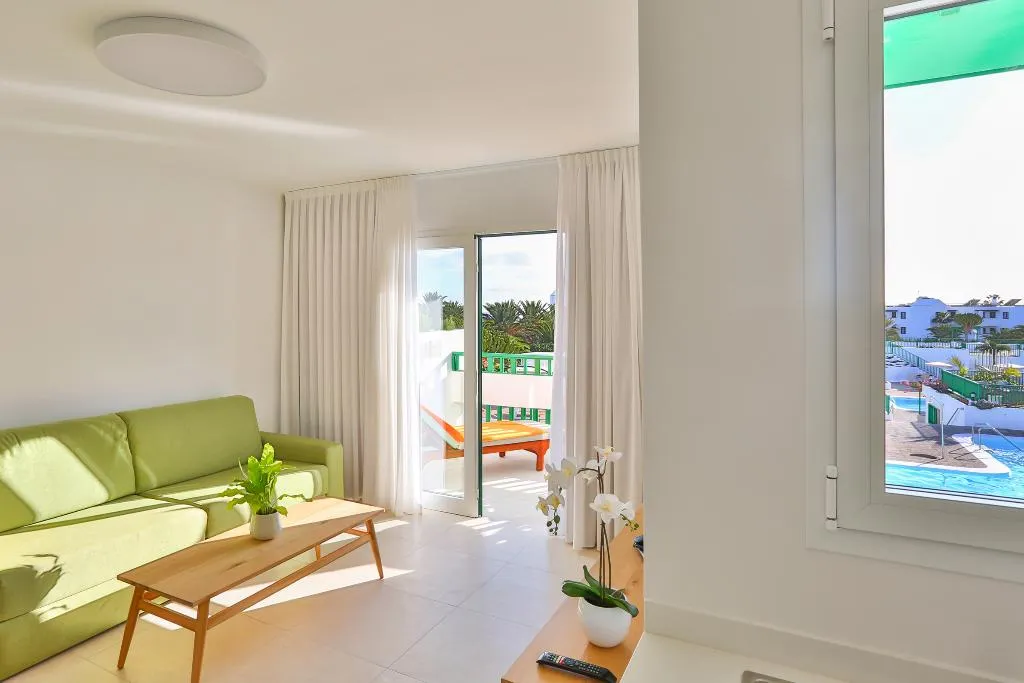 APARTMENT CAPACITY 5 TWO BEDROOMS Room, Nazaret Apartments, Lanzarote