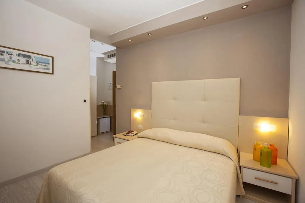 Room, Torino, Venice