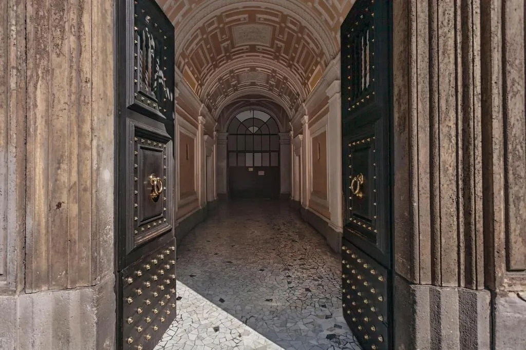 General view, Domus Napoleone, Naples