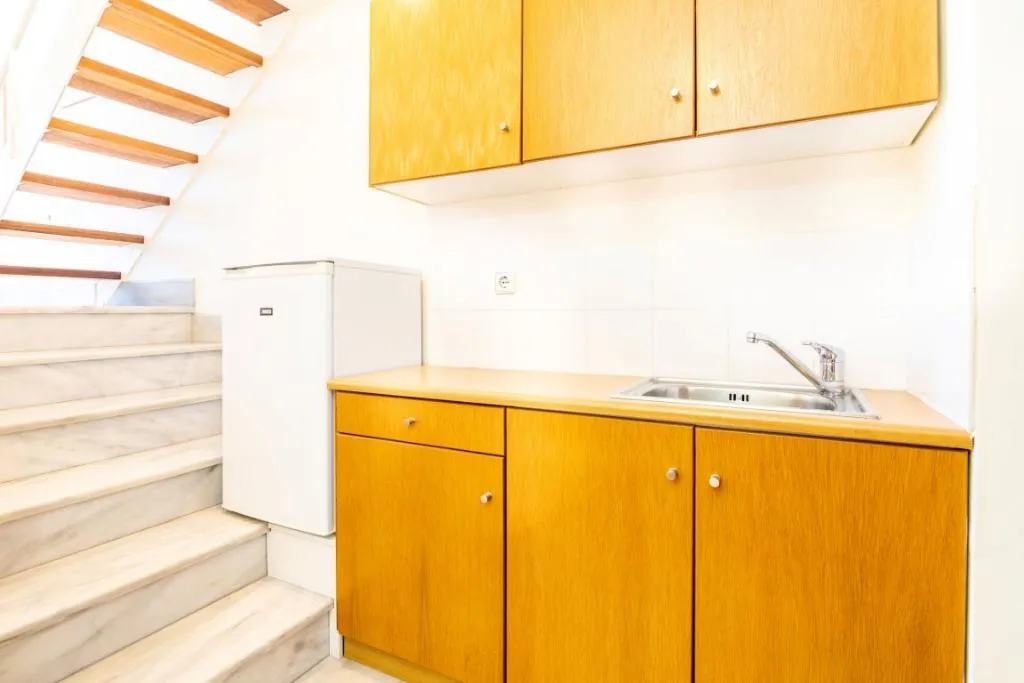 Room, Orestis, Crete