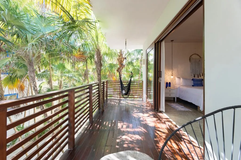 JUNIOR SUITE DELUXE OCEAN VIEW Room, Lula Seaside Boutique Hotel, Cancun Area