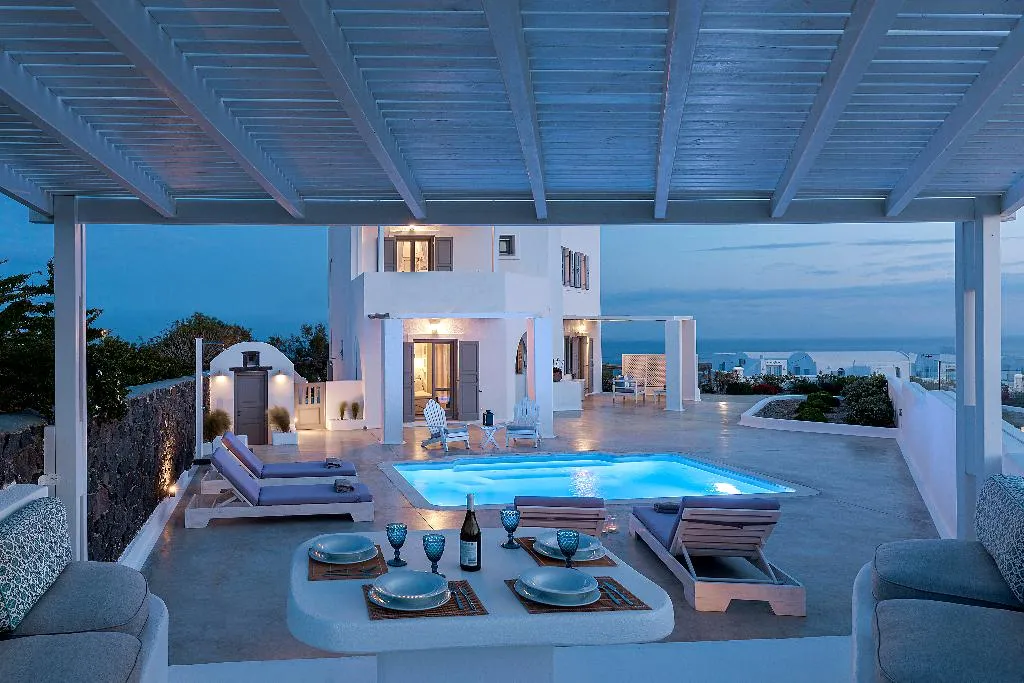 VILLA DELUXE WITH PRIVATE POOL Room, Hemera Holiday Home Villa On Santorini, Santorini