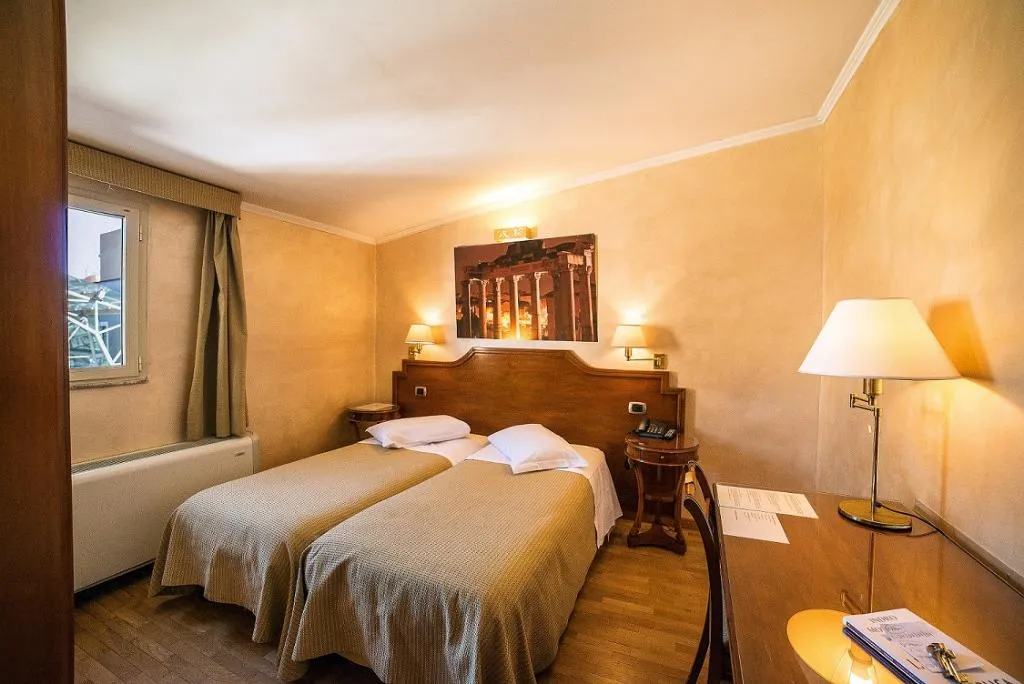 Double or Twin STANDARD Room, Kent, Rome