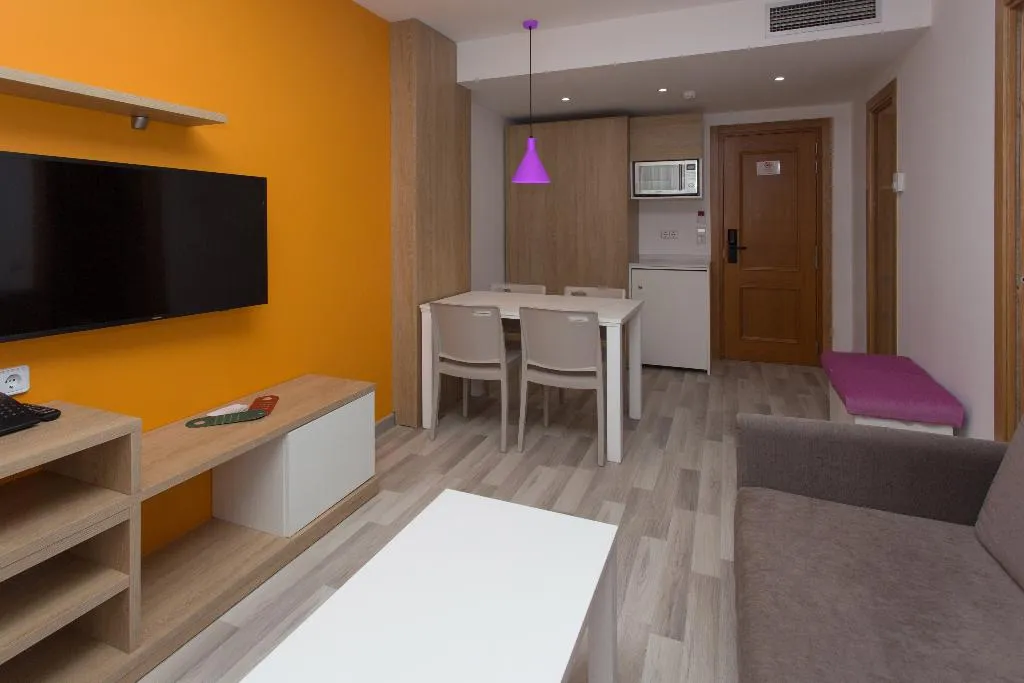 APARTMENT CAPACITY 3 Room, Acuasol, Valencia