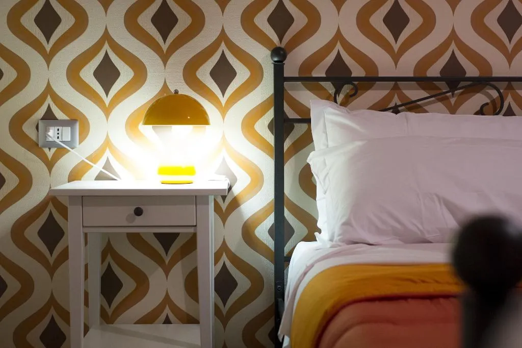 Room, 1970 Rooms, Naples