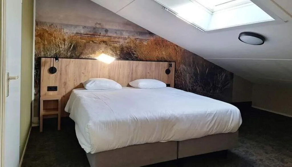 JUNIOR SUITE STANDARD Room, Fletcher Hotel Jan van Scorel, Amsterdam