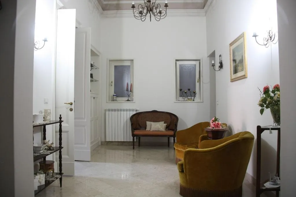 Lobby, Antico Corso, Catania