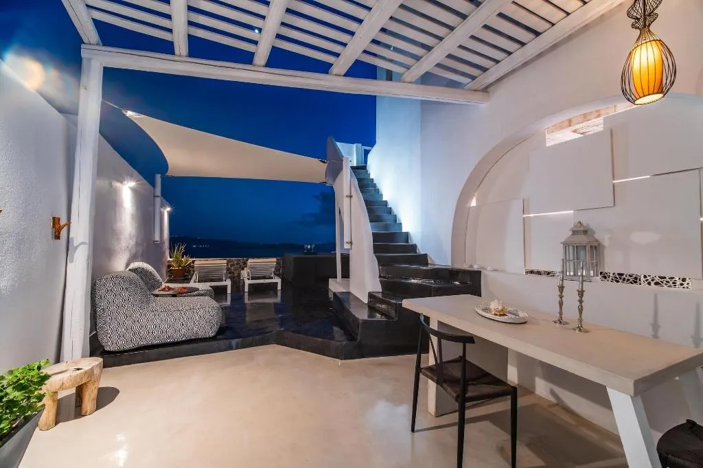 Terrace, Solstice Luxury Suites, Santorini