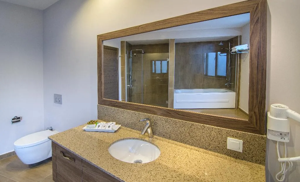 FAMILY ROOM TWO BEDROOMS Room, Ladies Beach Suite Hotel, Izmir