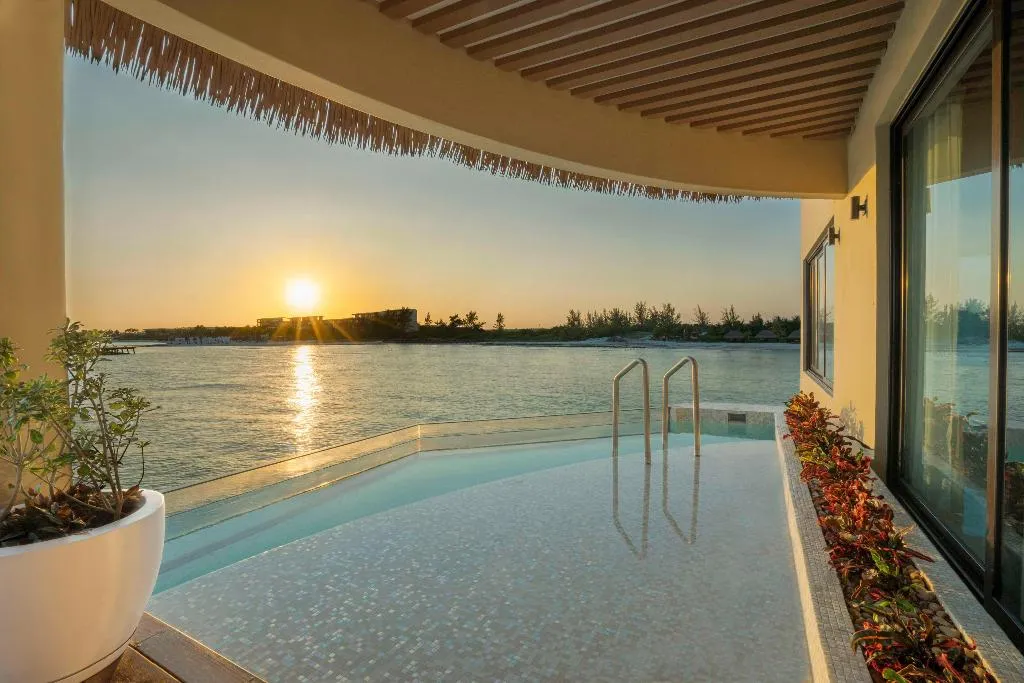 Room, Palafitos Overwater Bungalows El Dorado Maroma Al, Playa Del Carmen