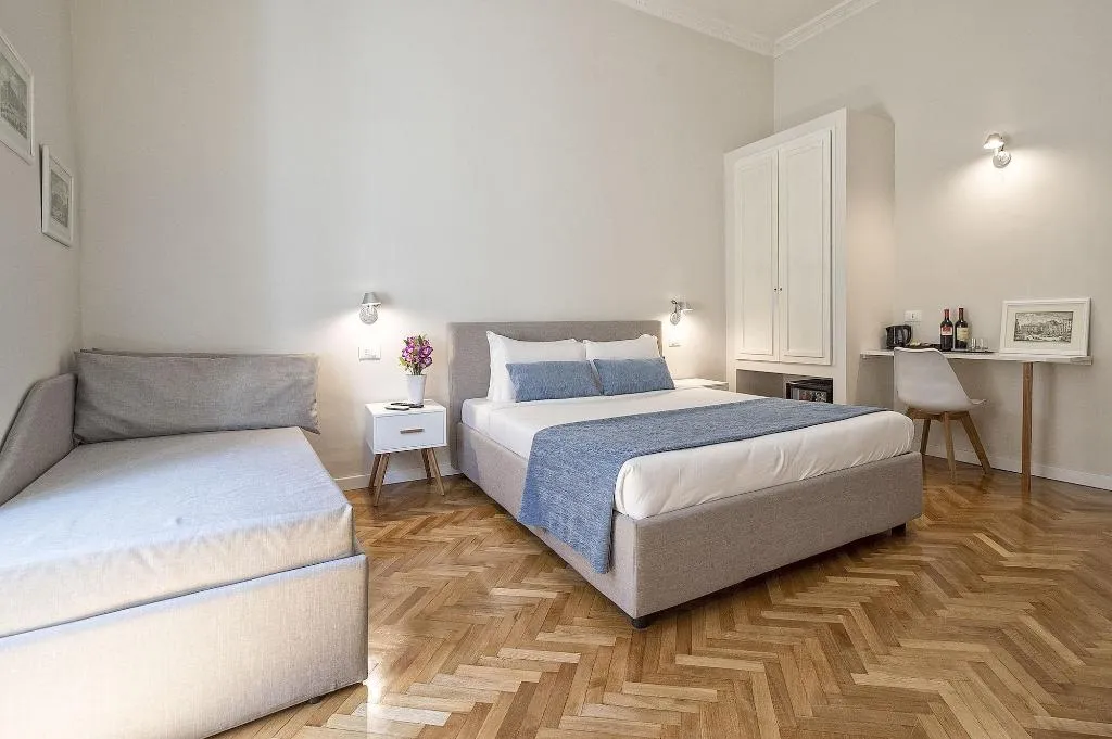 Room, Little Queen Relais, Rome