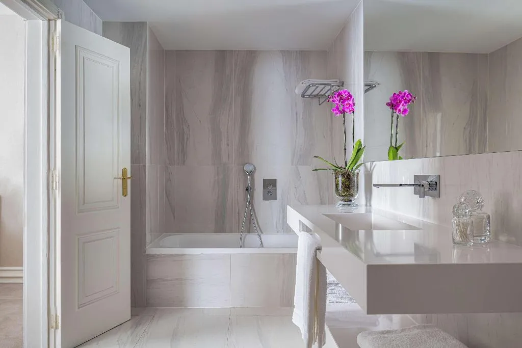 SUITE CLASSIC Room, Tivoli Avenida Liberdade Lisboa, Lisbon
