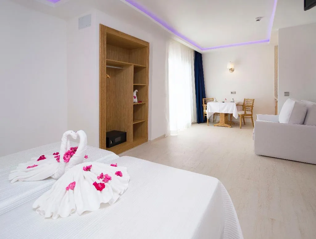 Room, My Way Luxury Ibiza Studios, Ibiza