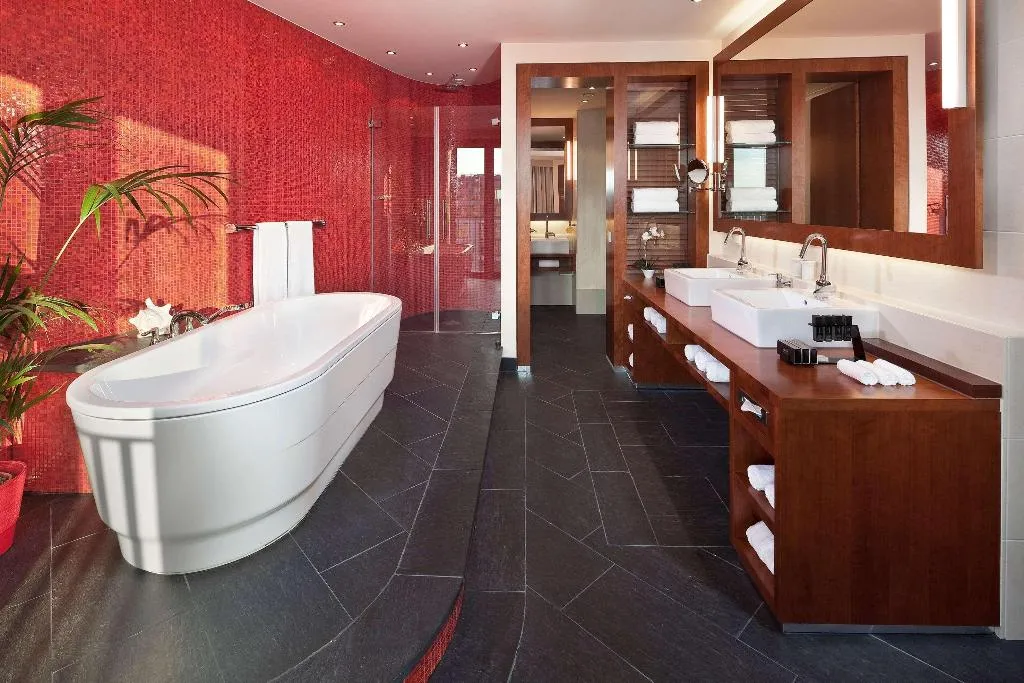SUITE STANDARD Room, Melia Berlin, Berlin