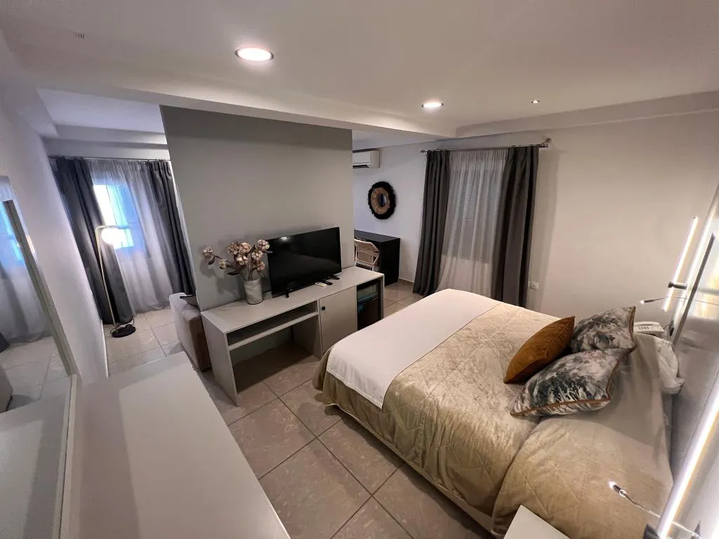 TRIPLE SUPERIOR Room, Theoxenia Boutique Hotel, Santorini