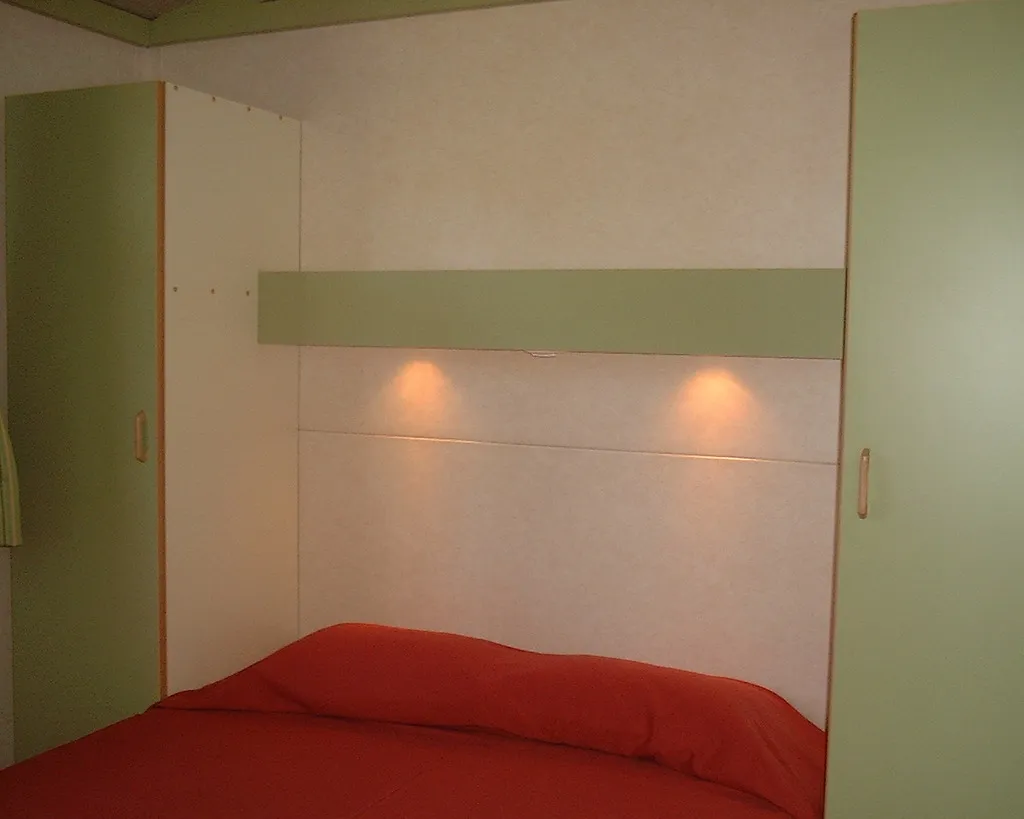 BUNGALOW CAPACITY 5 Room, Orbitur Gala, Porto