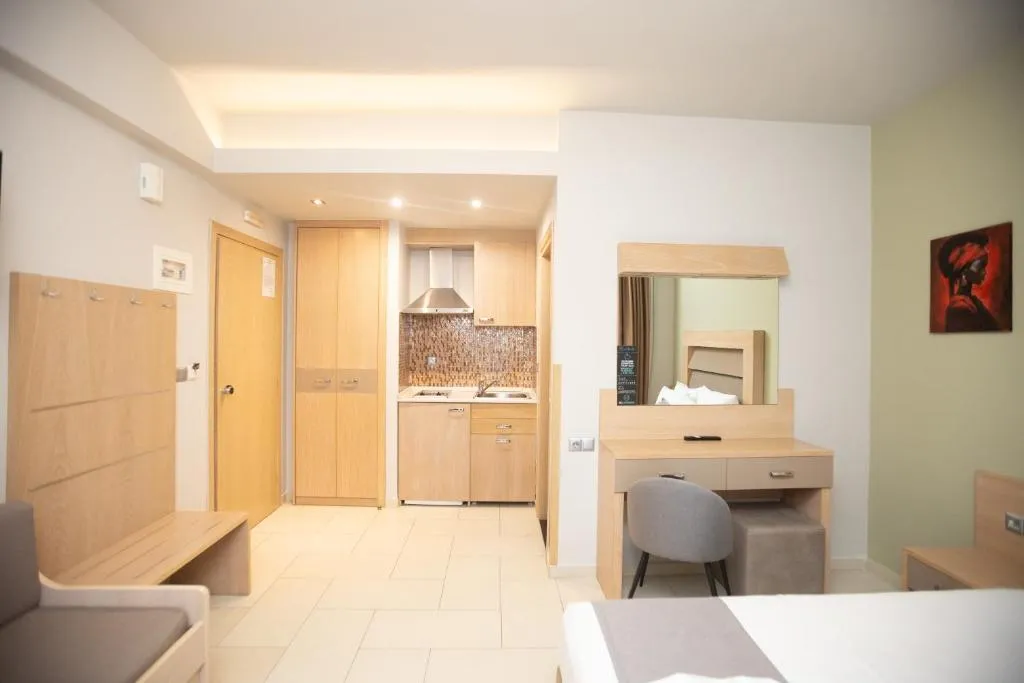 STUDIO CLASSIC Room, Amalia Center, Thessaloniki