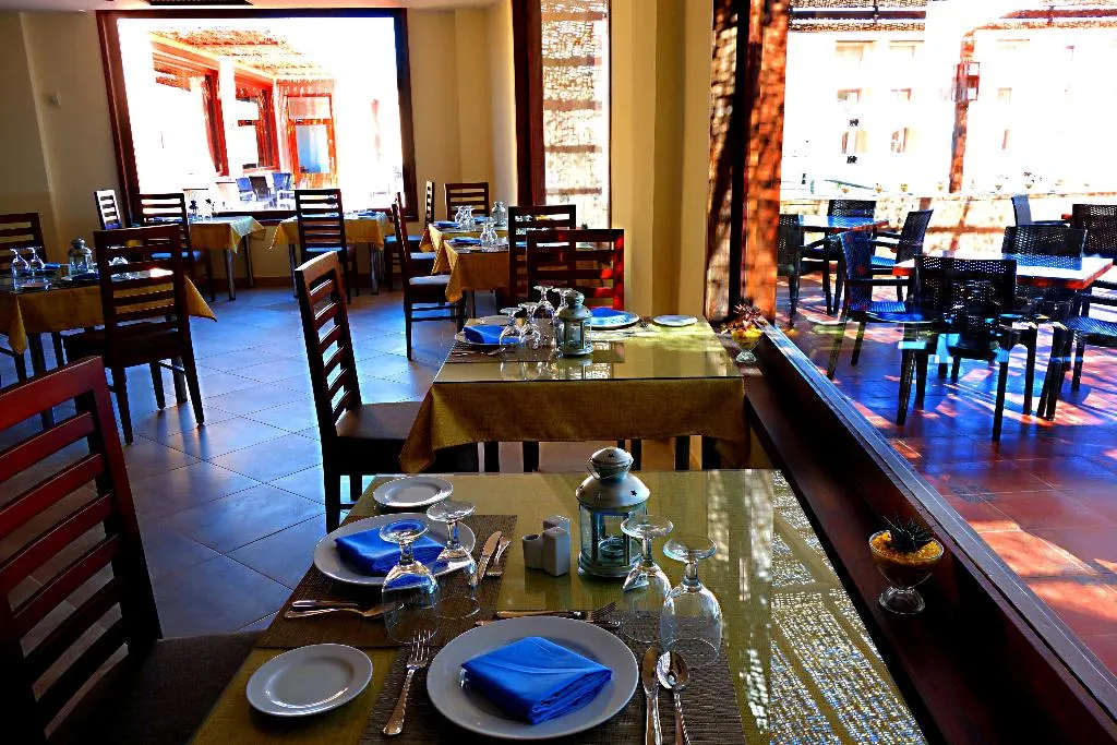 Restaurant, Viva Blue Resort & Diving, Red Sea Riviera