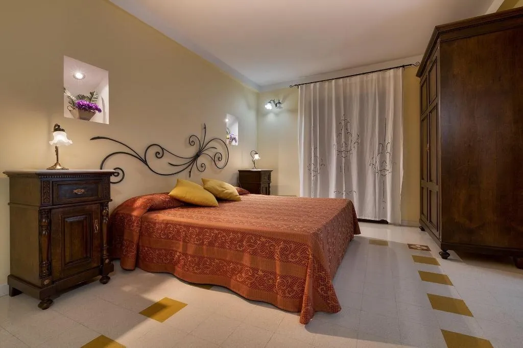 Room, Casa Manzella, Palermo