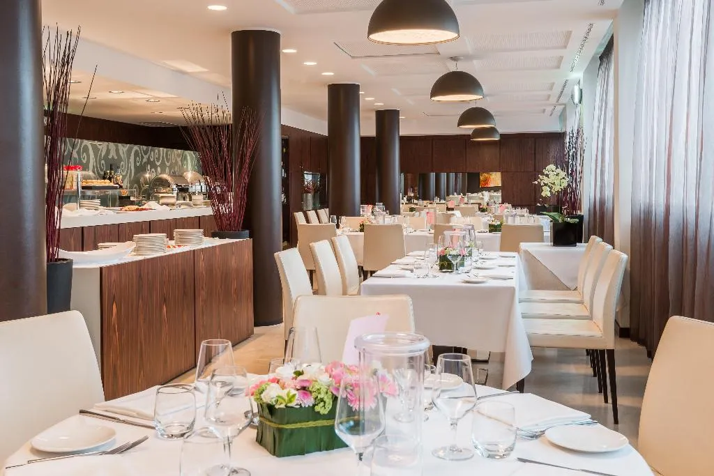Conferences, Crowne Plaza Milan City, Milan