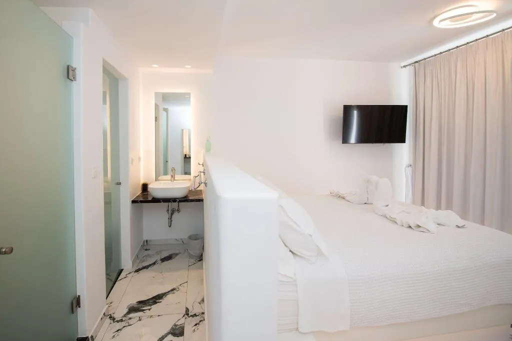 Room, Bianco A Nero, Mykonos