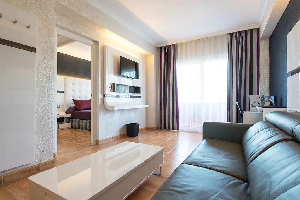 JUNIOR SUITE WITH TERRACE Room, Salles Hotel Marina Portals, Majorca